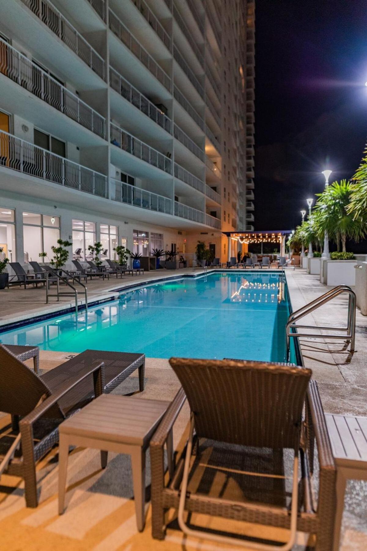1br Brickell Included Pool, Gym And Free Parking Apartment *